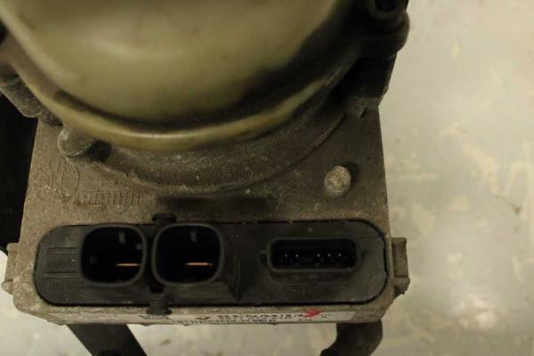 POMPE DE DIRECTION RENAULT / DACIA - Vue 4